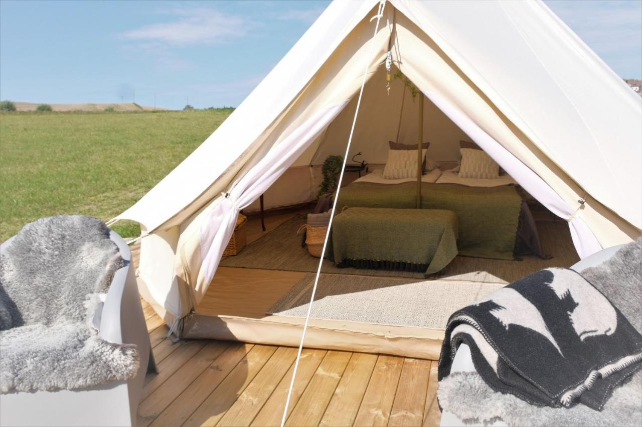 SkivarpGlamping Och Gardslagenhet Mellan Himmel Och Havアパートメント エクステリア 写真