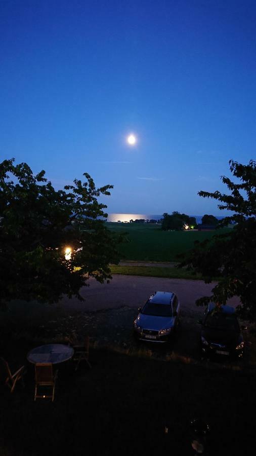 SkivarpGlamping Och Gardslagenhet Mellan Himmel Och Havアパートメント エクステリア 写真
